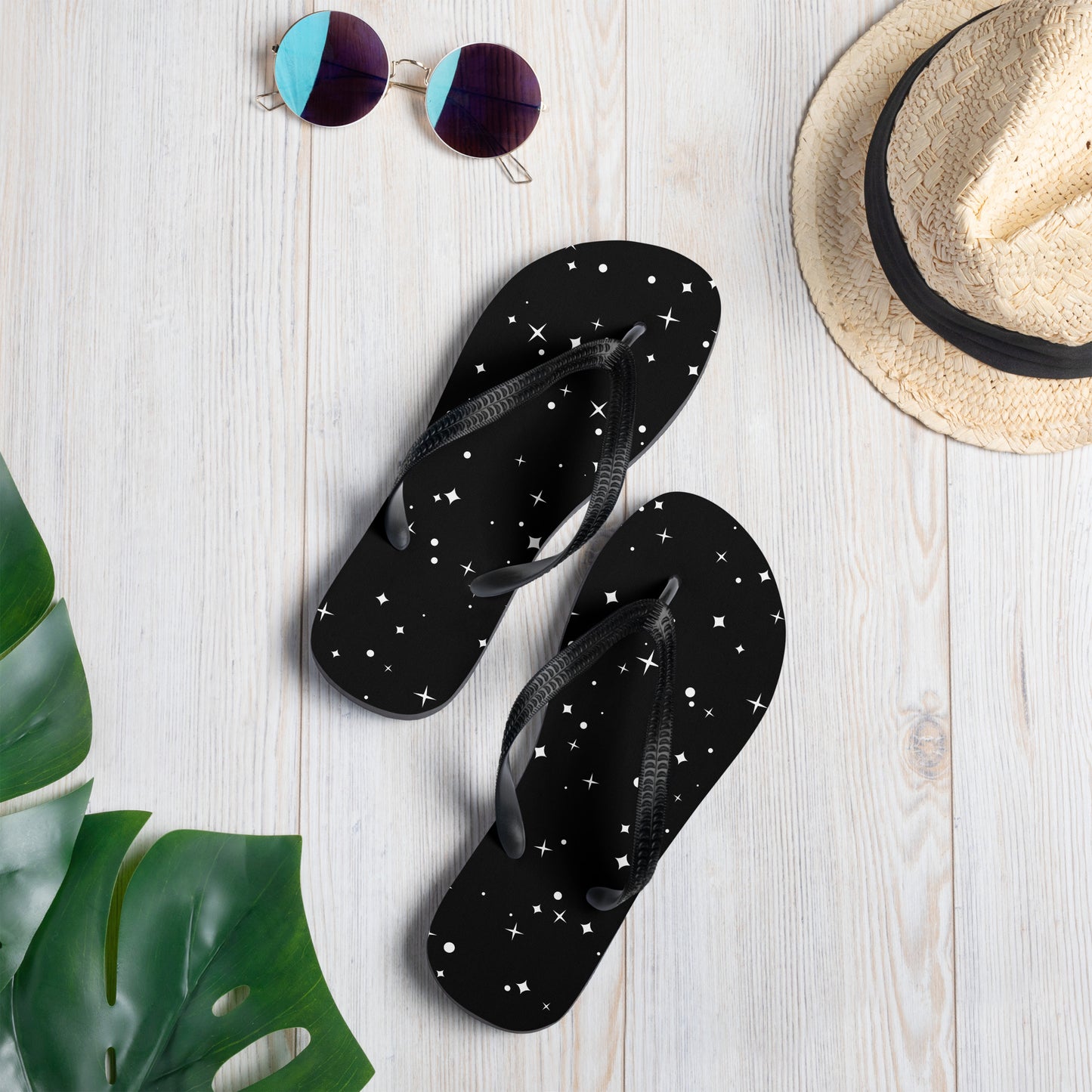 “Eddy Ratty Flip-Flops front view — Afrobeat inspired design”